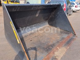 Online aukce:   LOPATA JCB 245 CM