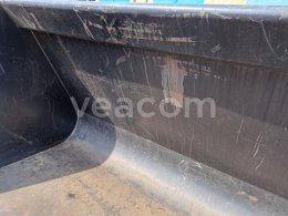 Online aukce:   LOPATA JCB 245 CM