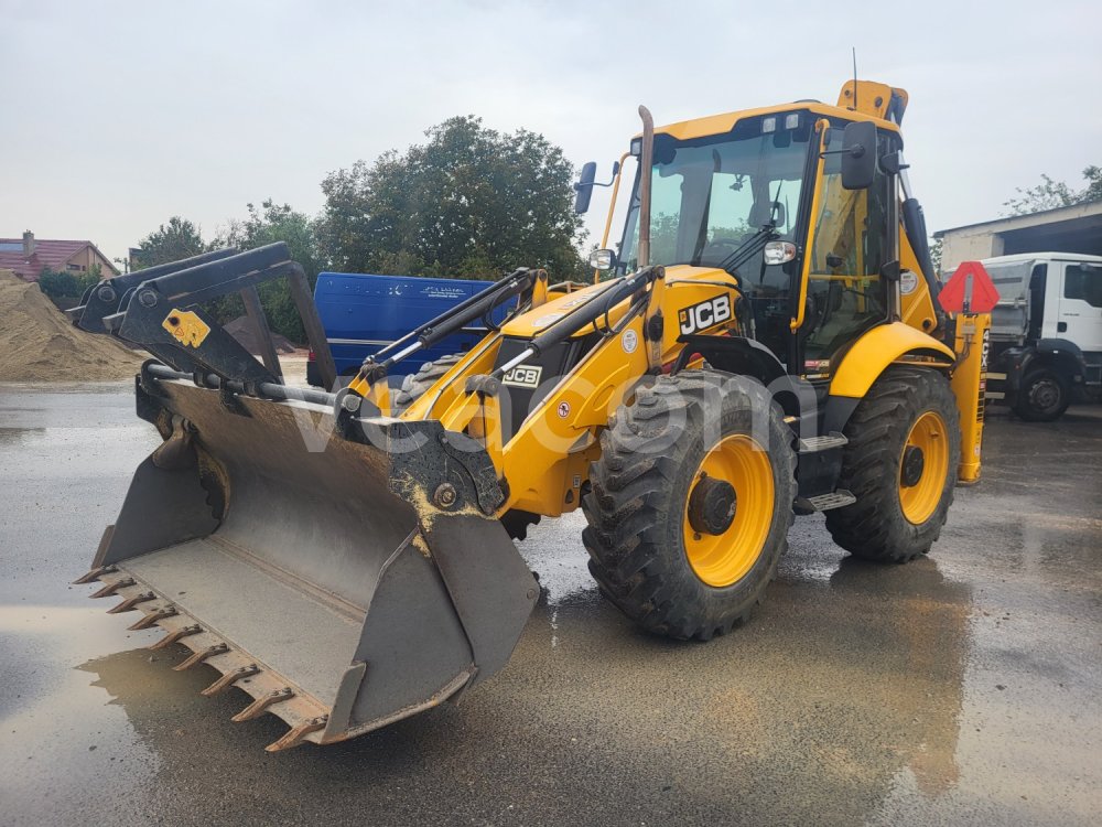 Aukcja internetowa: JCB  4CX PRO AEC