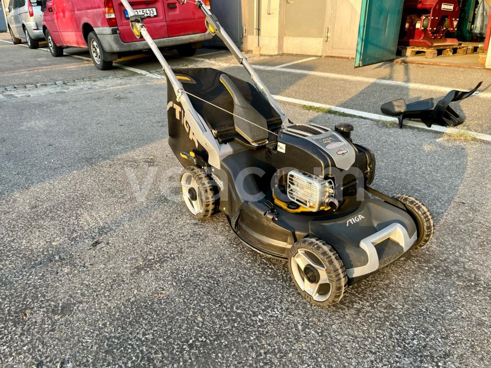 Aukcja internetowa:  STIGA TWINCLIP 55 SQ B