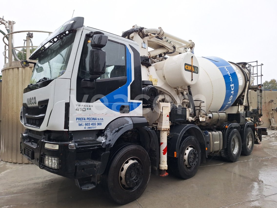 Інтернет-аукціон: IVECO  TRAKKER 410 E5 8X4