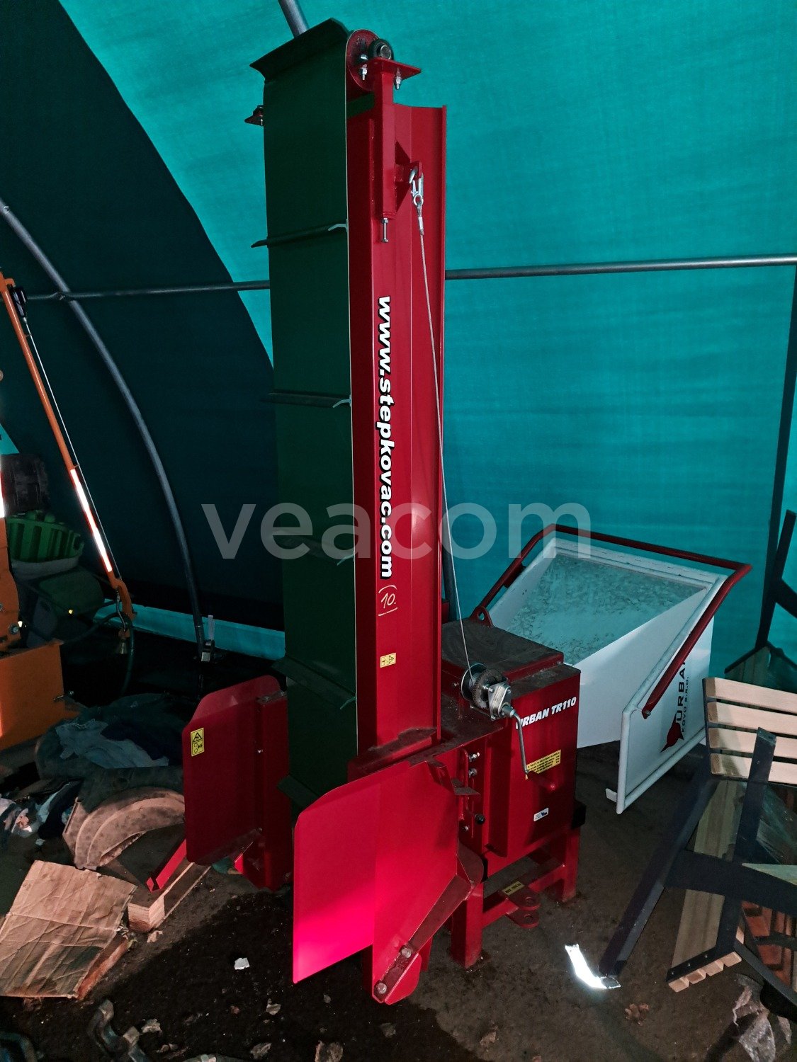 Online auction:   NESENÝ ŠTĚPKOVAČ URBAN TR 110