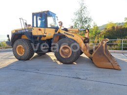 Online aukce: KOMATSU  WA 380 - 6 4X4