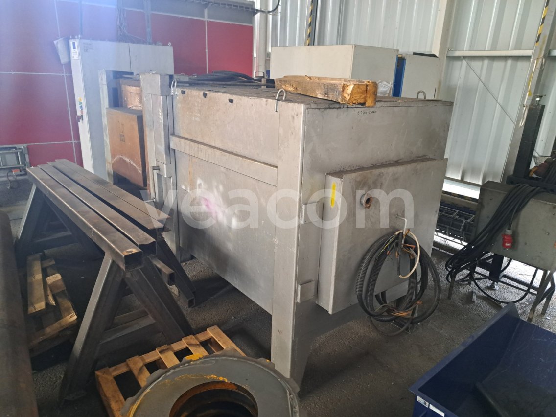 Online aukce:   SESTAVA 2KS ELEKTRICKÝCH PECÍ A ELEKTRICKÉHO ROZVADĚČE