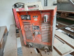 Online aukce:   SVAŘOVACÍ USMĚRŇOVAČ TRAKIS BUDEPEST HETRA 200 SVE