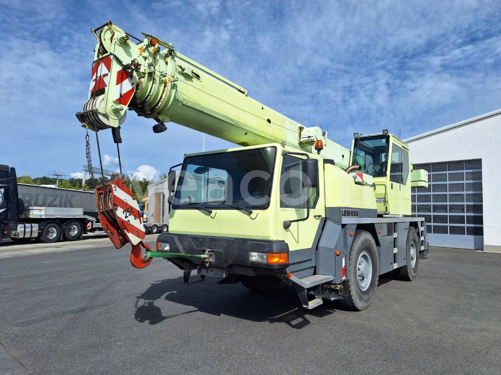 Online aukce: LIEBHERR  LTM 1030 4X4