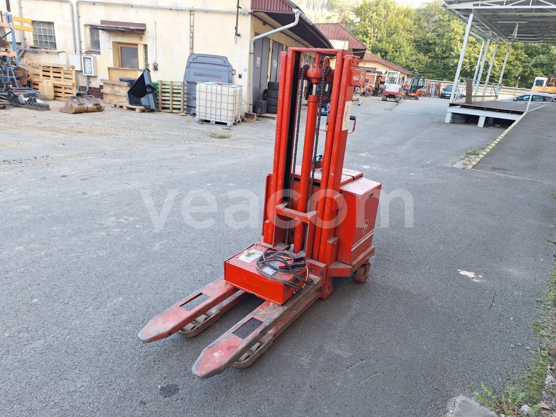 Online auction:   BT LSV 1000