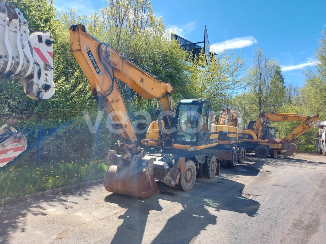 Online árverés: JCB  JS 175 W