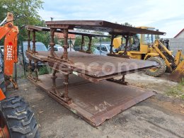 Online aukce:   PAŽÍCÍ BOXY 4 KS