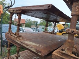 Online aukce:   PAŽÍCÍ BOXY 4 KS