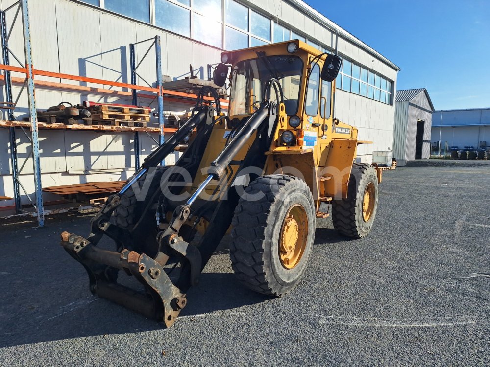 Online aukce: VOLVO  L70BM 4X4