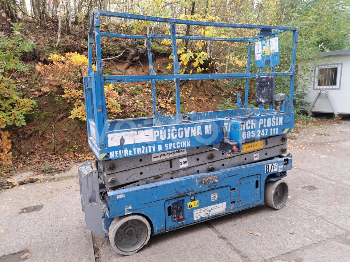 Online aukce: GENIE  GS 2032