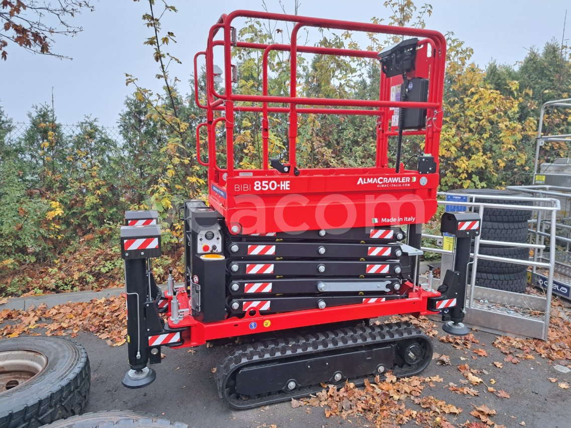 Online aukce:   ALMACRAWLER BIBI 850 HE