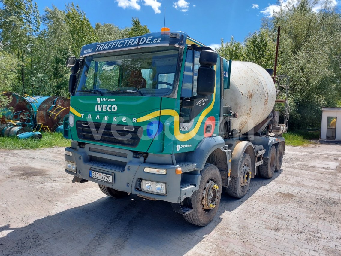 Online aukce: IVECO  TRAKKER 410 8x4