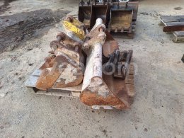 Online aukce:   RYCHLOUPÍNÁK A LŽÍCE PRO TAKEUCHI TB 125/228