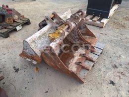 Online aukce:   RYCHLOUPÍNÁK A LŽÍCE PRO TAKEUCHI TB 125/228