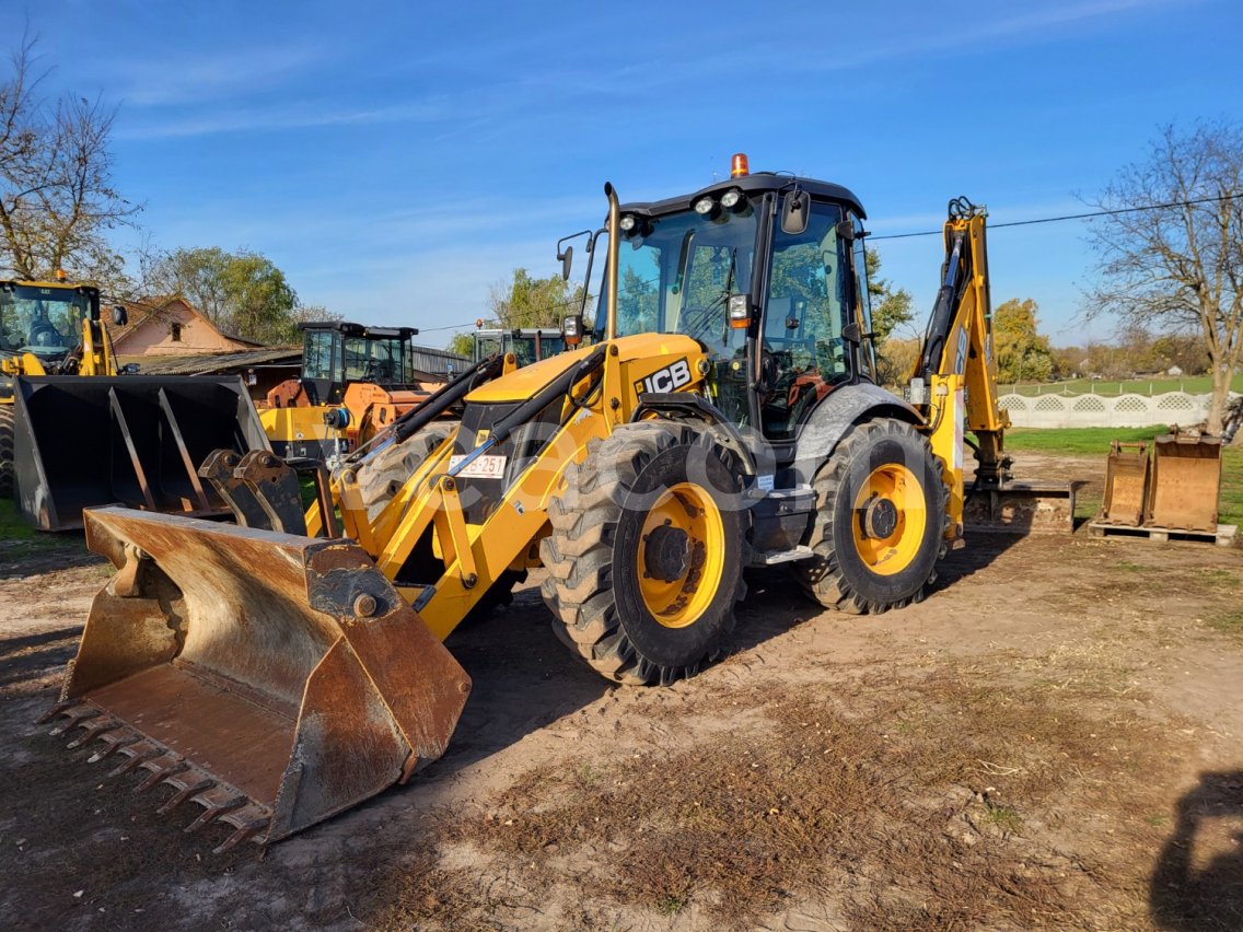 Online árverés: JCB  4CX 4X4