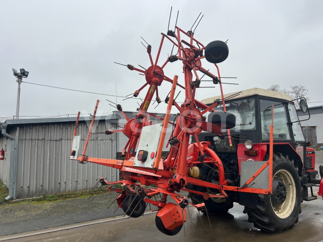 Online aukce:   KUHN GF 6401 MH
