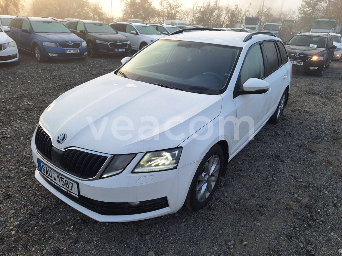 Online aukce: ŠKODA  OCTAVIA