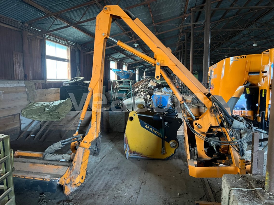 Upcoming auction: #24683 BOMFORD TURNER 90/HAWK 5,4 | Veacom