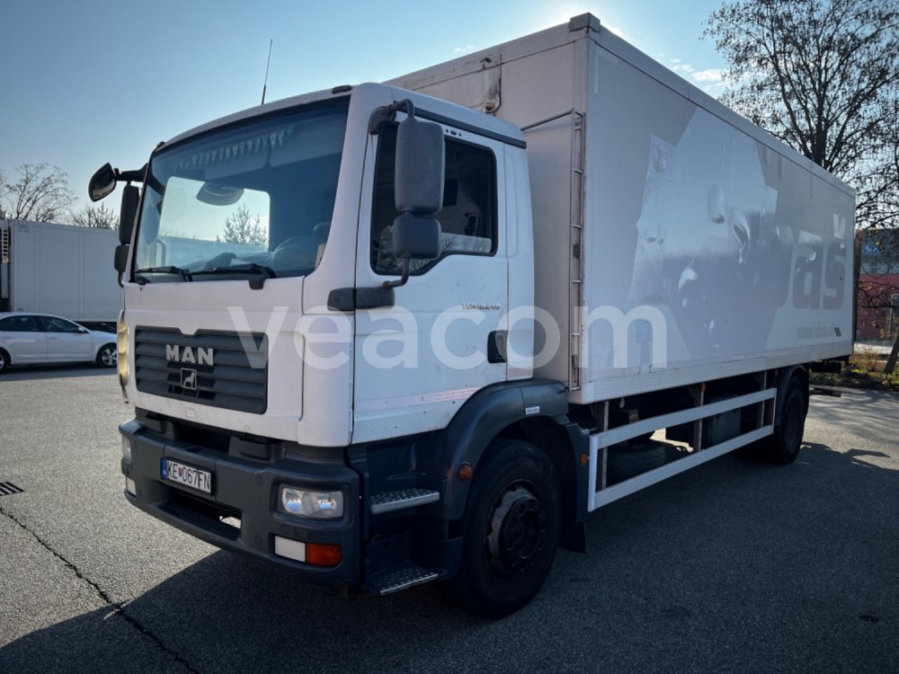 Online aukce: MAN  TGM 18.240 BL