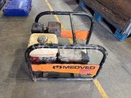 Online árverés:   MEDVED ARCTOS 3000 ID-13/204