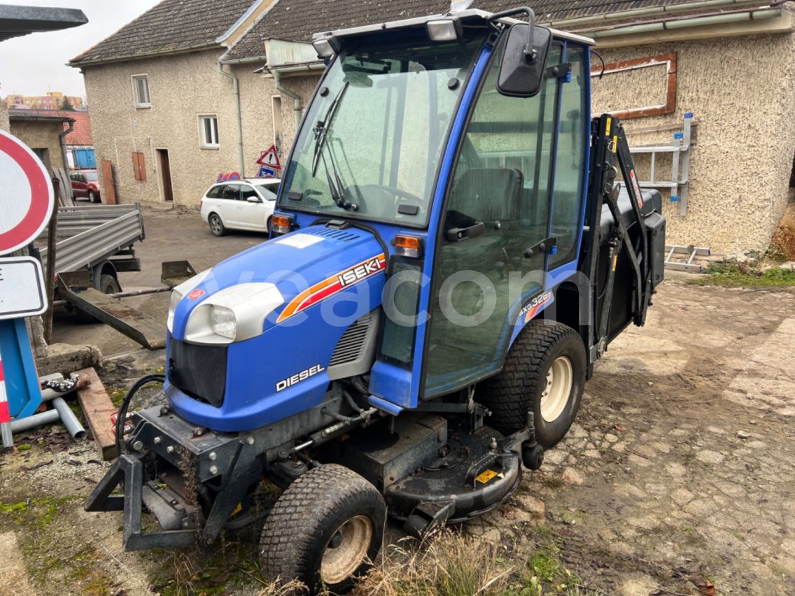 Online aukce: ISEKI  SXG 326