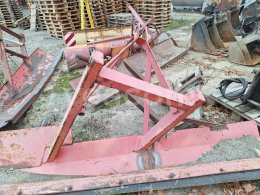 Online aukce:   SNĚHOVÁ RADLICE 300 CM ZA TRAKTOR