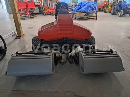 Online aukce:   JACOBSEN TEXTRON