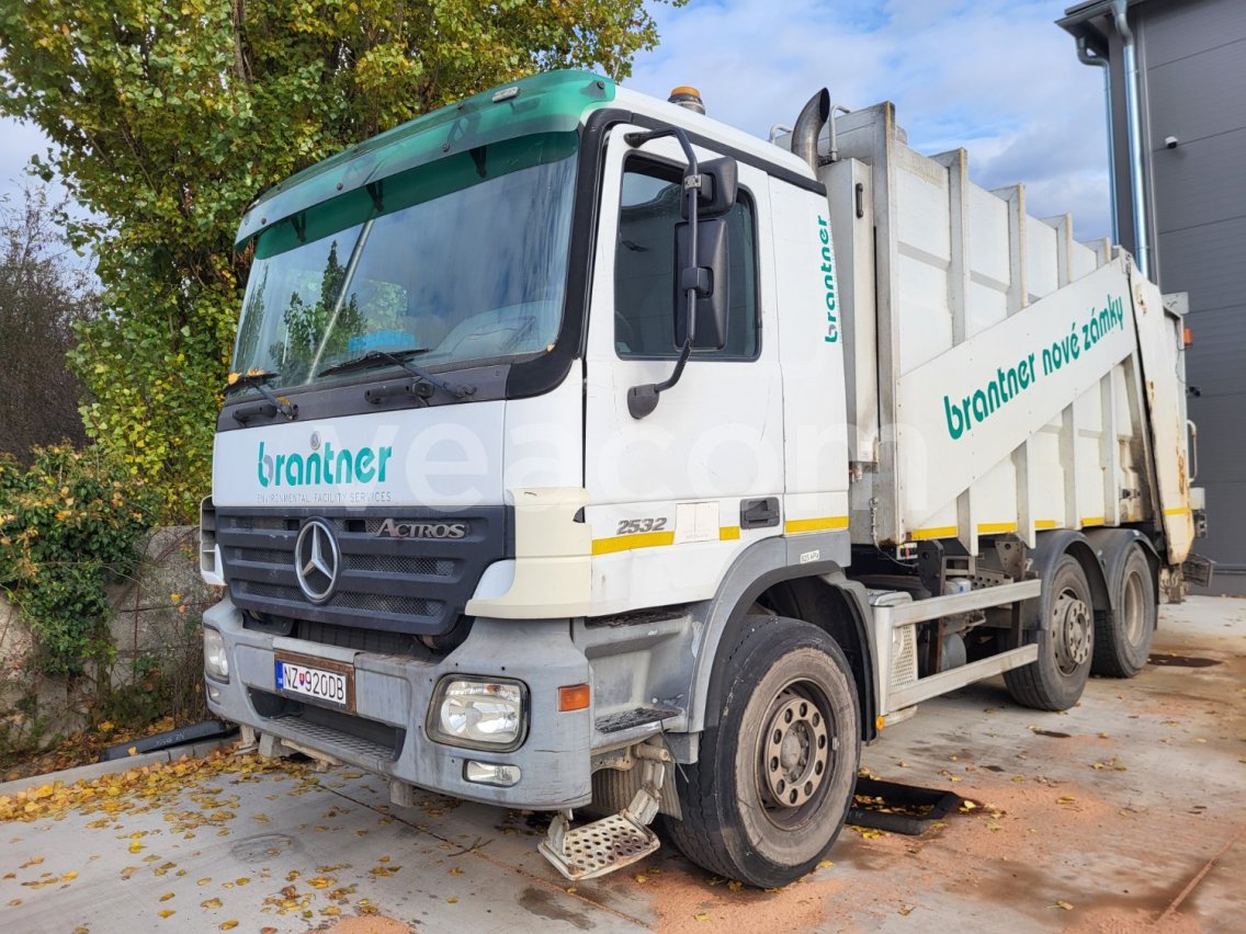 Online aukce: MB  ACTROS 2532L 6X2