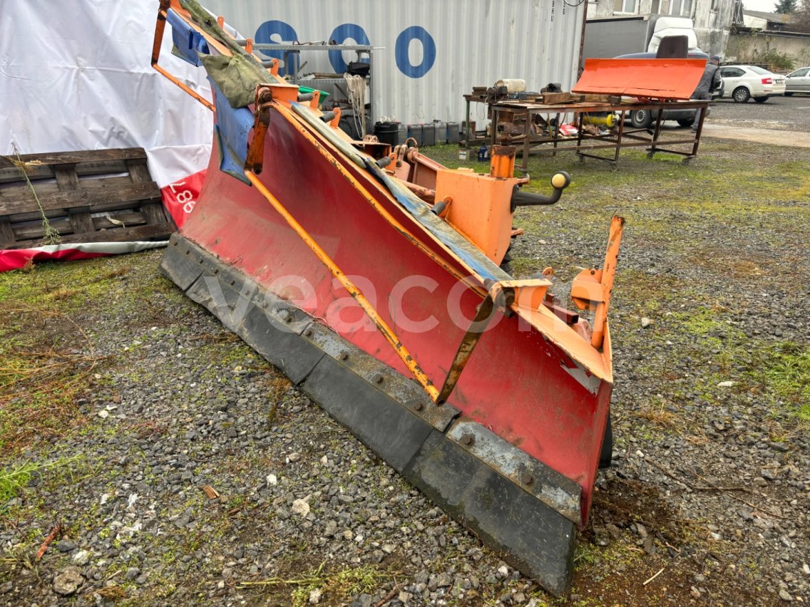Online aukce:   RADLICA SRSD-3500 + SYPAČ ST VSV-6 IV