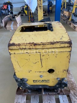 Online auction:   BOMAG BPR55/65D