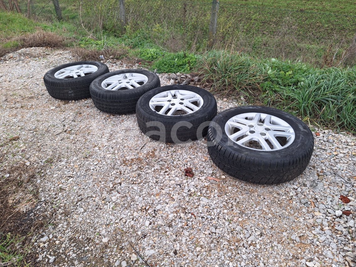 Online aukce:   SADA KOL MITSUBISHI NA PAJERO PININ 215/65 R16 98H