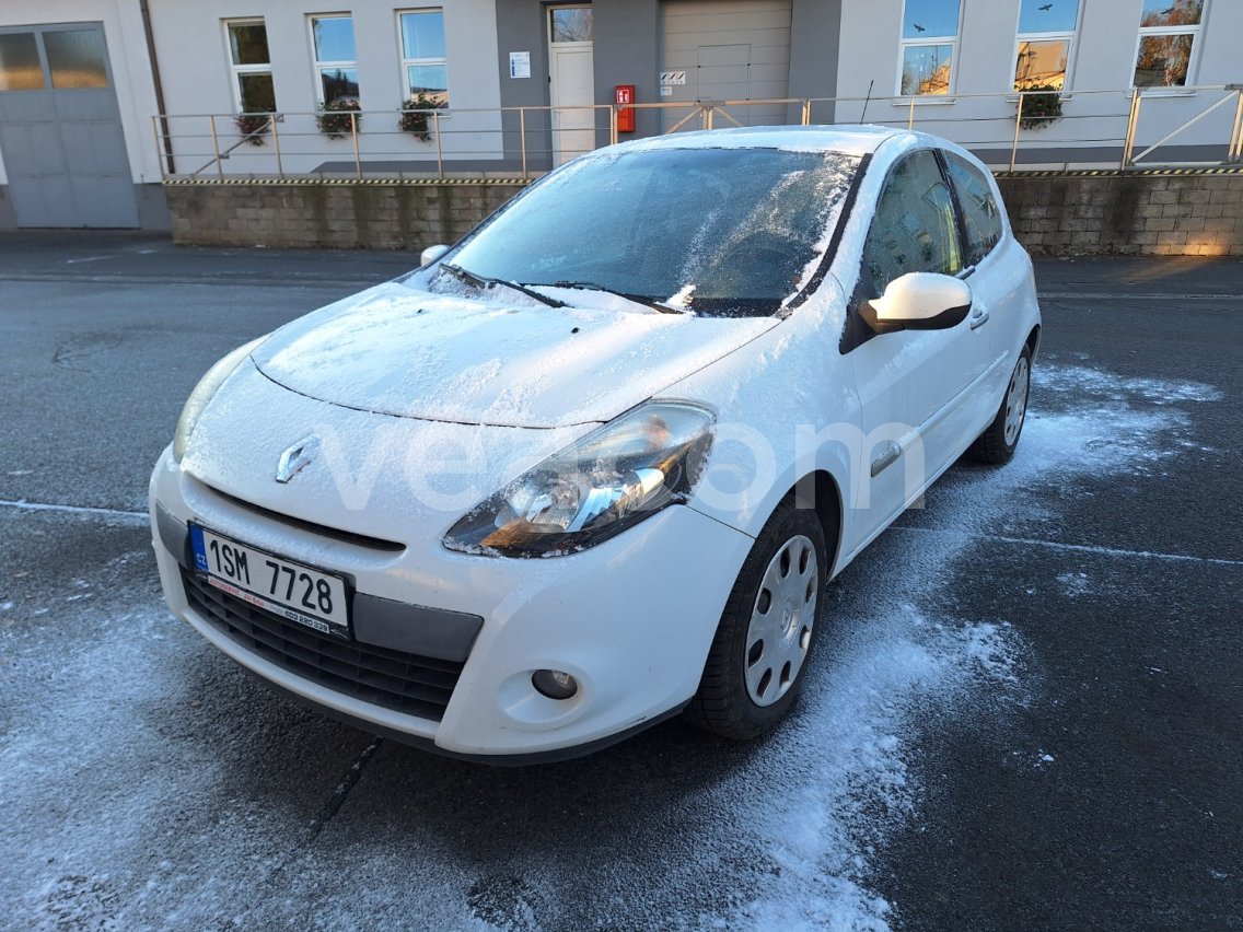 Online-Versteigerung: RENAULT  CLIO