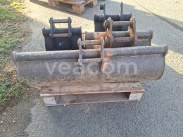 Online aukce:   4X LŽÍCE NA MINIBAGR DO 1000 KG