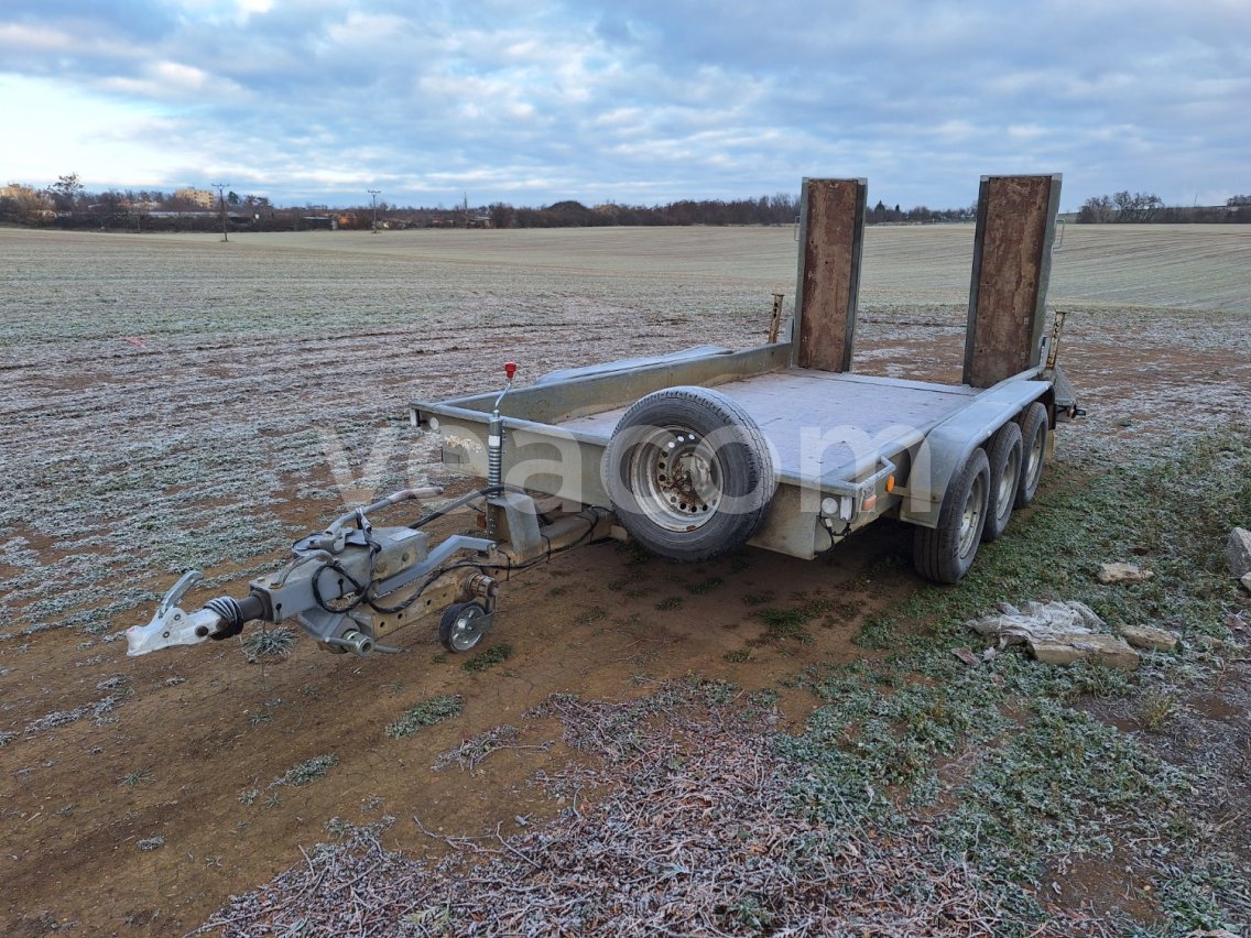 Online aukce: AGRICOM  DLP 35