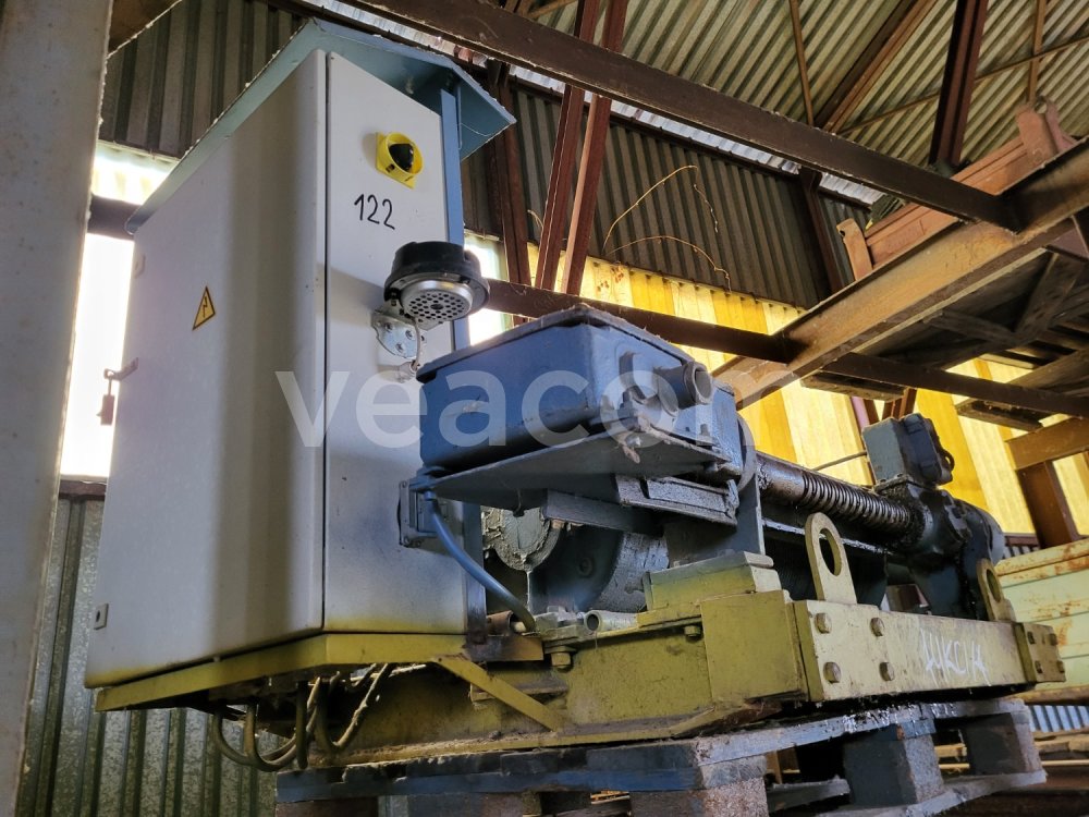 Online auction:  STAVEBNÝ VRÁTOK 1TONOVÝ S FREKVENČNÝM MENIČOM