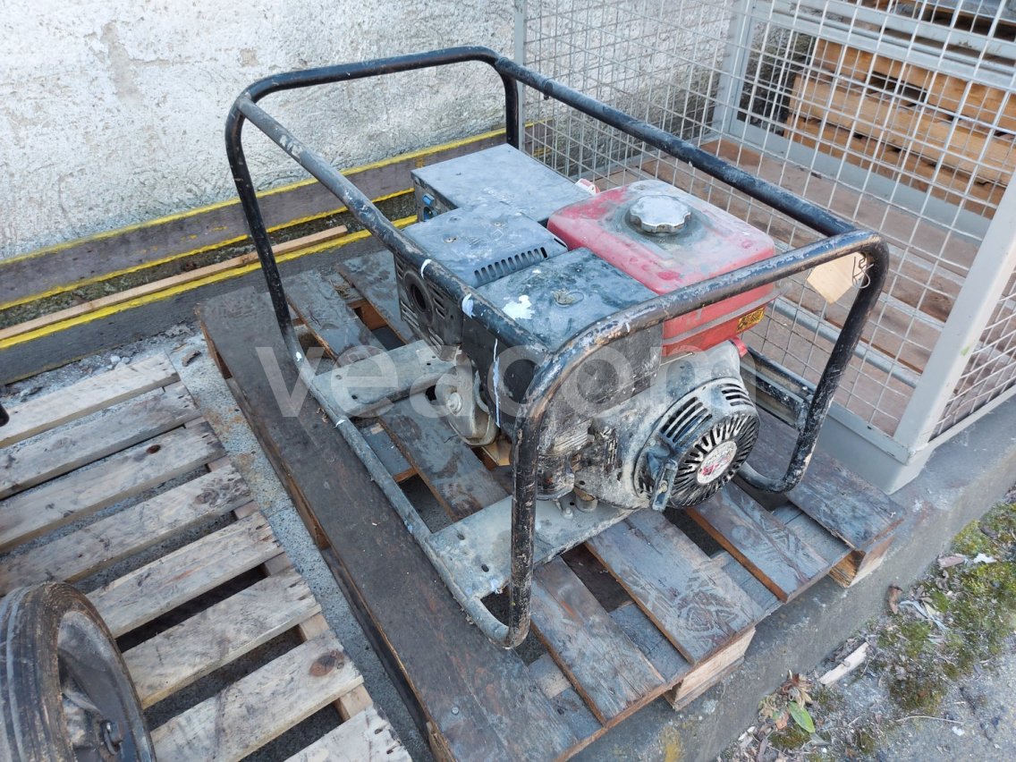 Online aukce:   Elektrocentrála HONDA EC 6500