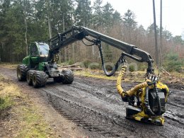 Online aukce: JOHN DEERE  1170E