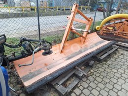 Online aukce:   NESENÁ RADLICE ZA TRAKTOR BEZ NATÁČENÍ