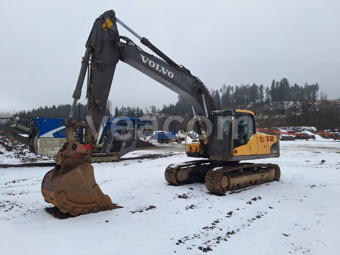Online auction: VOLVO  EC 210 C NL