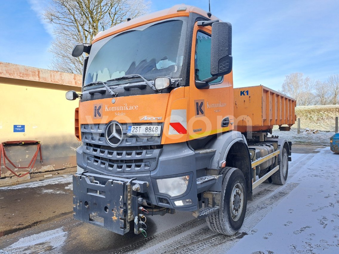 Online aukce: MB  AROCS 1833 AK 4X4 + KROPICE