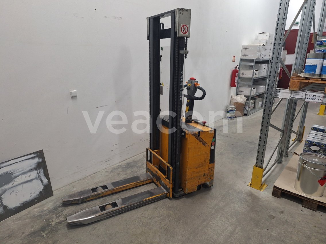 Online auction:   CARR-EFFE CP 16.32