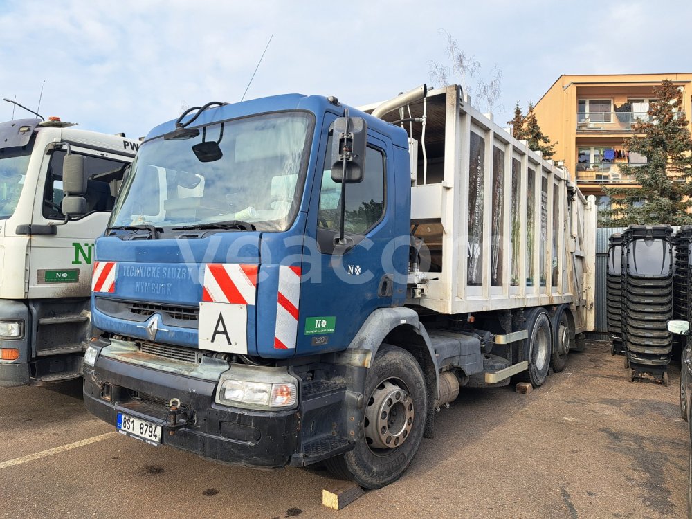 Online auction: RENAULT  PREMIUM DISTRIBUTION 6X2
