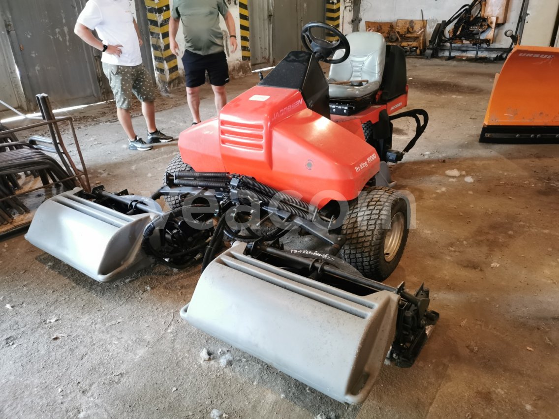 Online aukce:   Jacobsen Tri-King 1900D