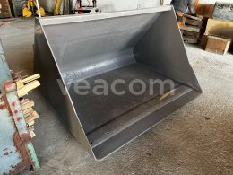 Online auction:   LYŽICA (JCB TLT)