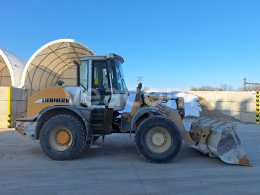Online aukce: LIEBHERR  L 524 4X4