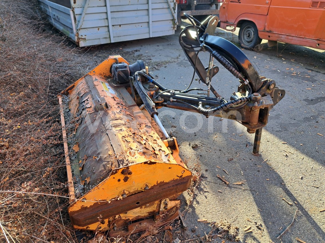 Aukcja internetowa:   NESENÝ MULČOVAČ ORSI FARMER 169