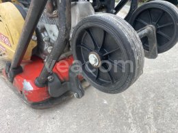 Online aukce: DYNAPAC  LF80