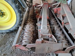 Online auction: KUHN  ROTAČNÍ BRÁNA 4,5 M